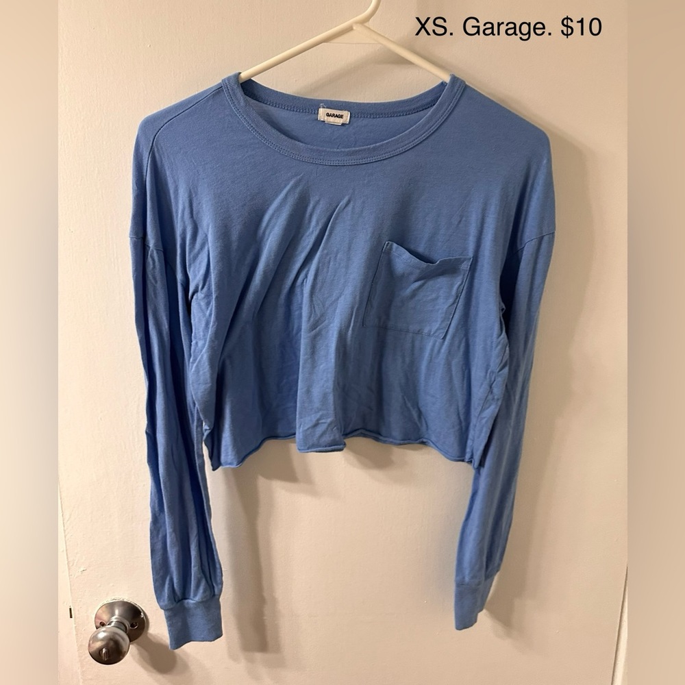 Long sleeve crop